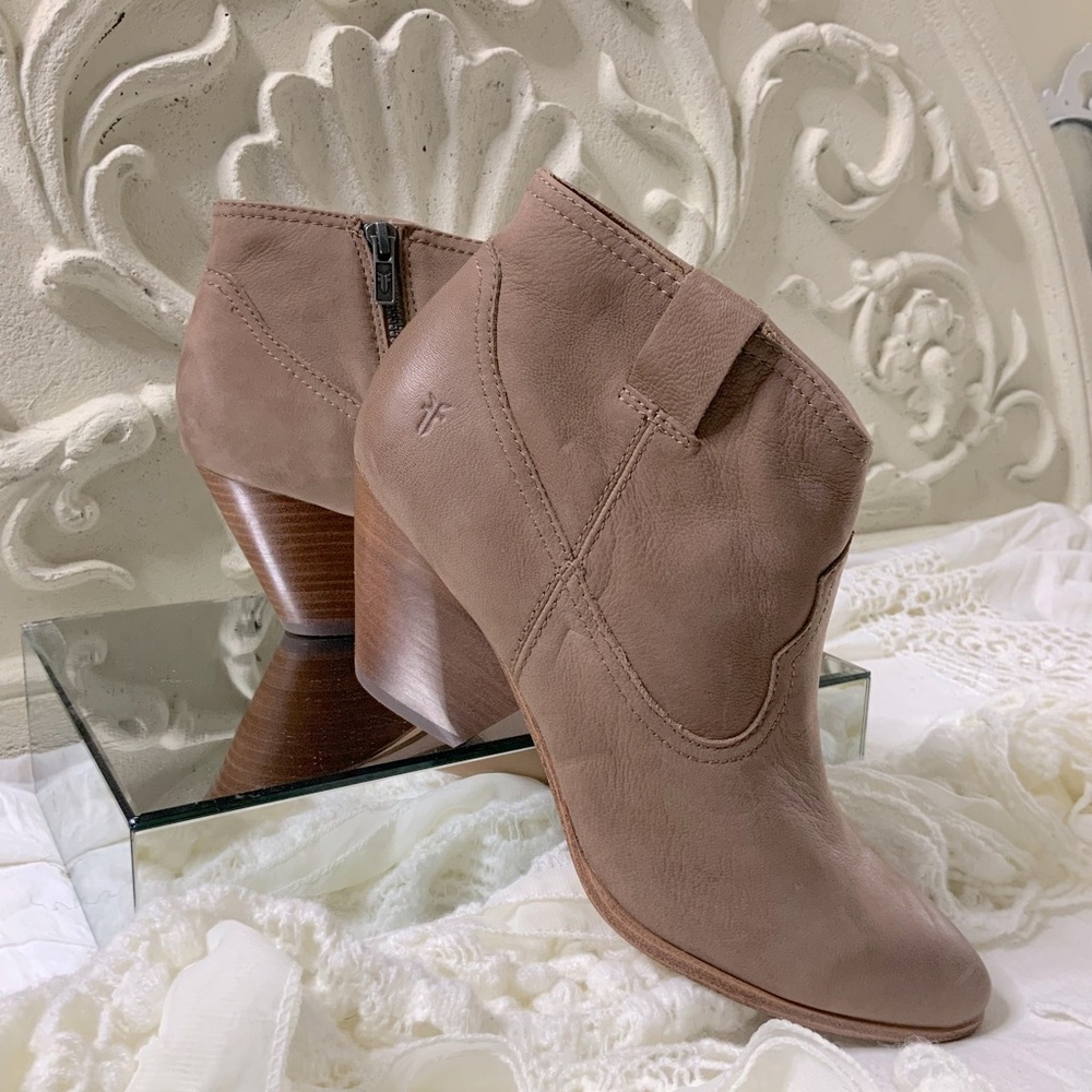 FRYE Reina Leather Bootie NWOT